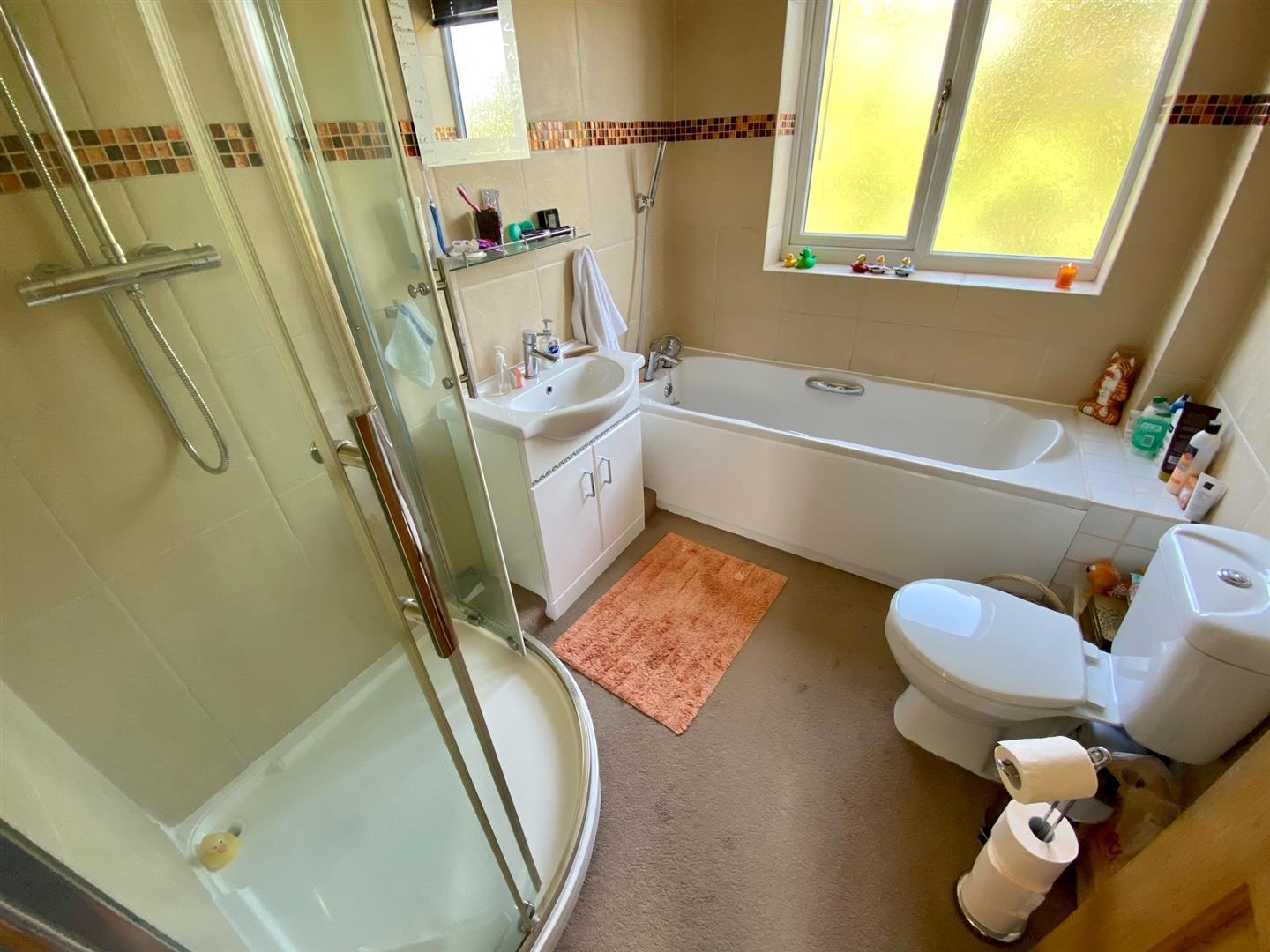 Henshaw Place, Ilkeston Robert Ellis Estate Agents